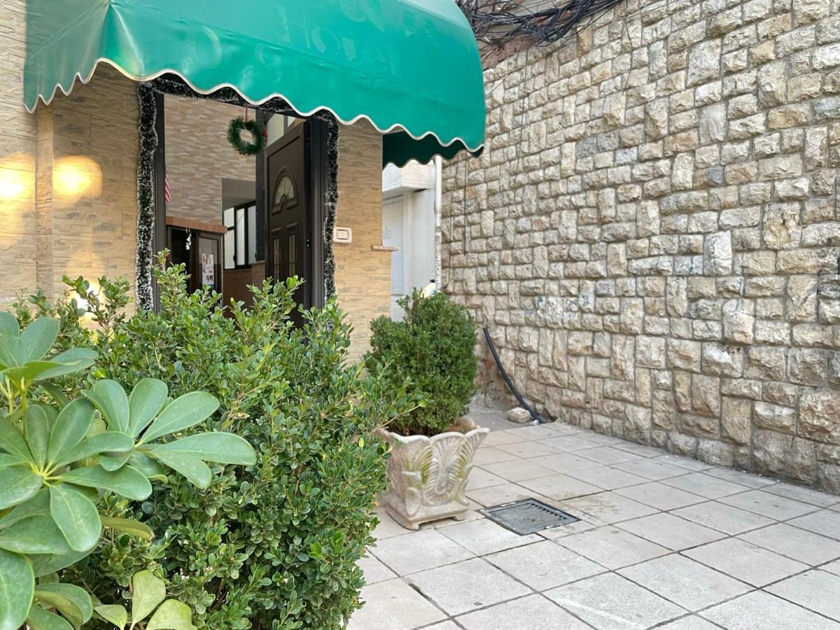 Tirana Inn Hotel Exterior photo
